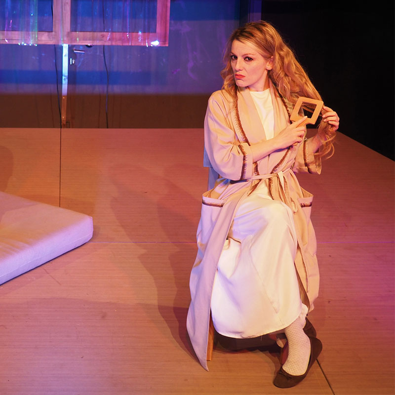 Birsen Karacan sahne fotoğrafı