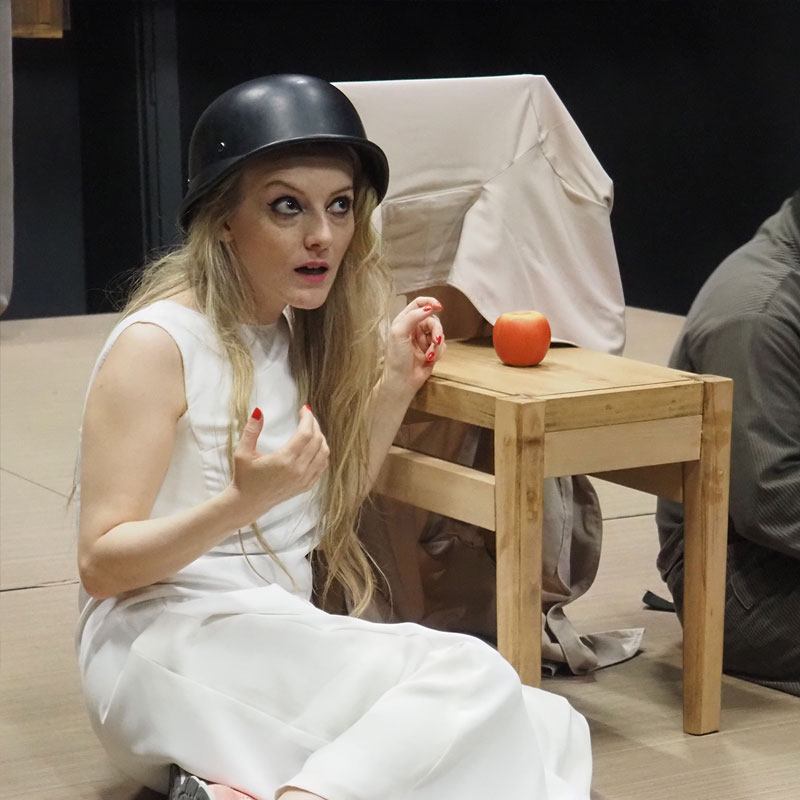 Birsen Karacan sahne fotoğrafı