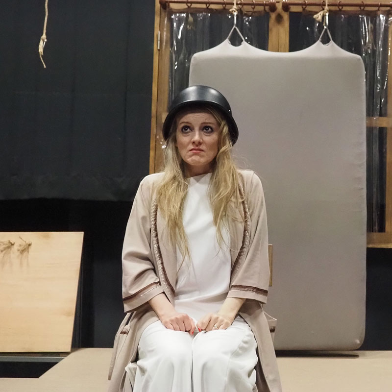 Birsen Karacan sahne fotoğrafı